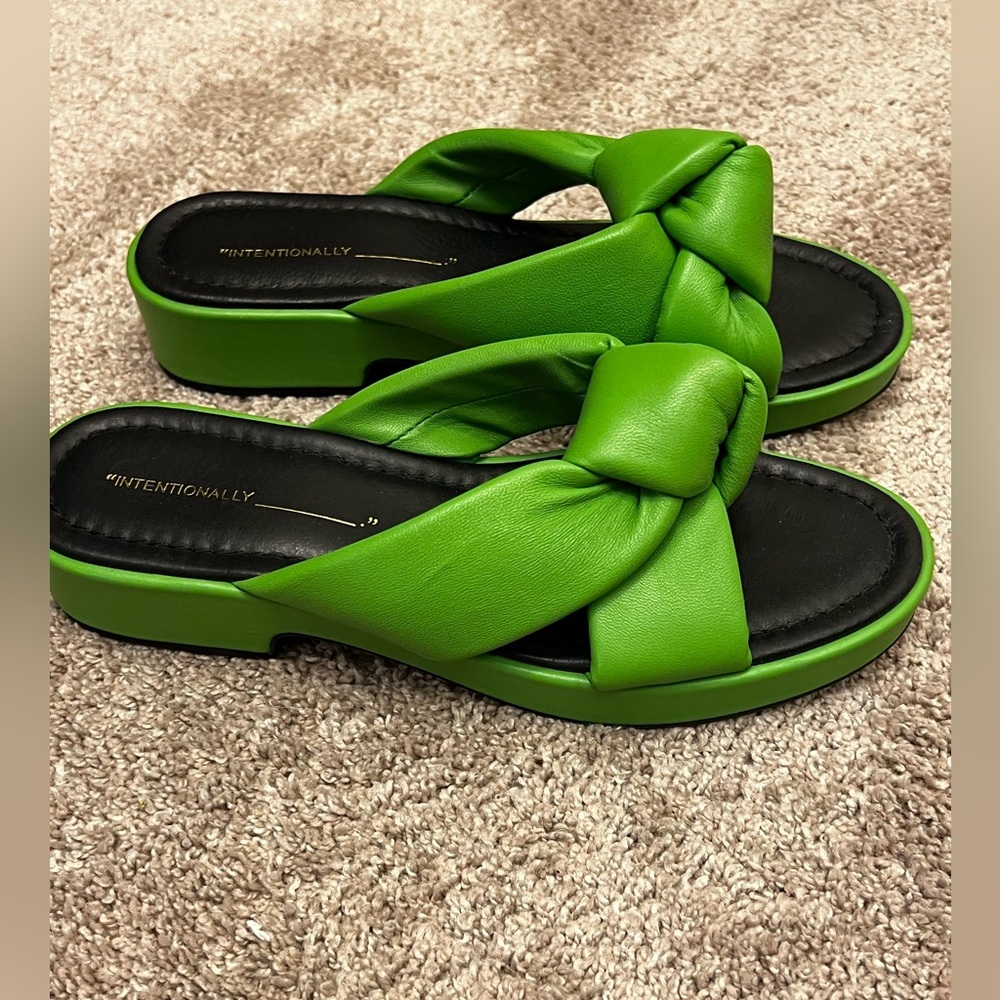 Intentionally Blank Romi Leather Sandal